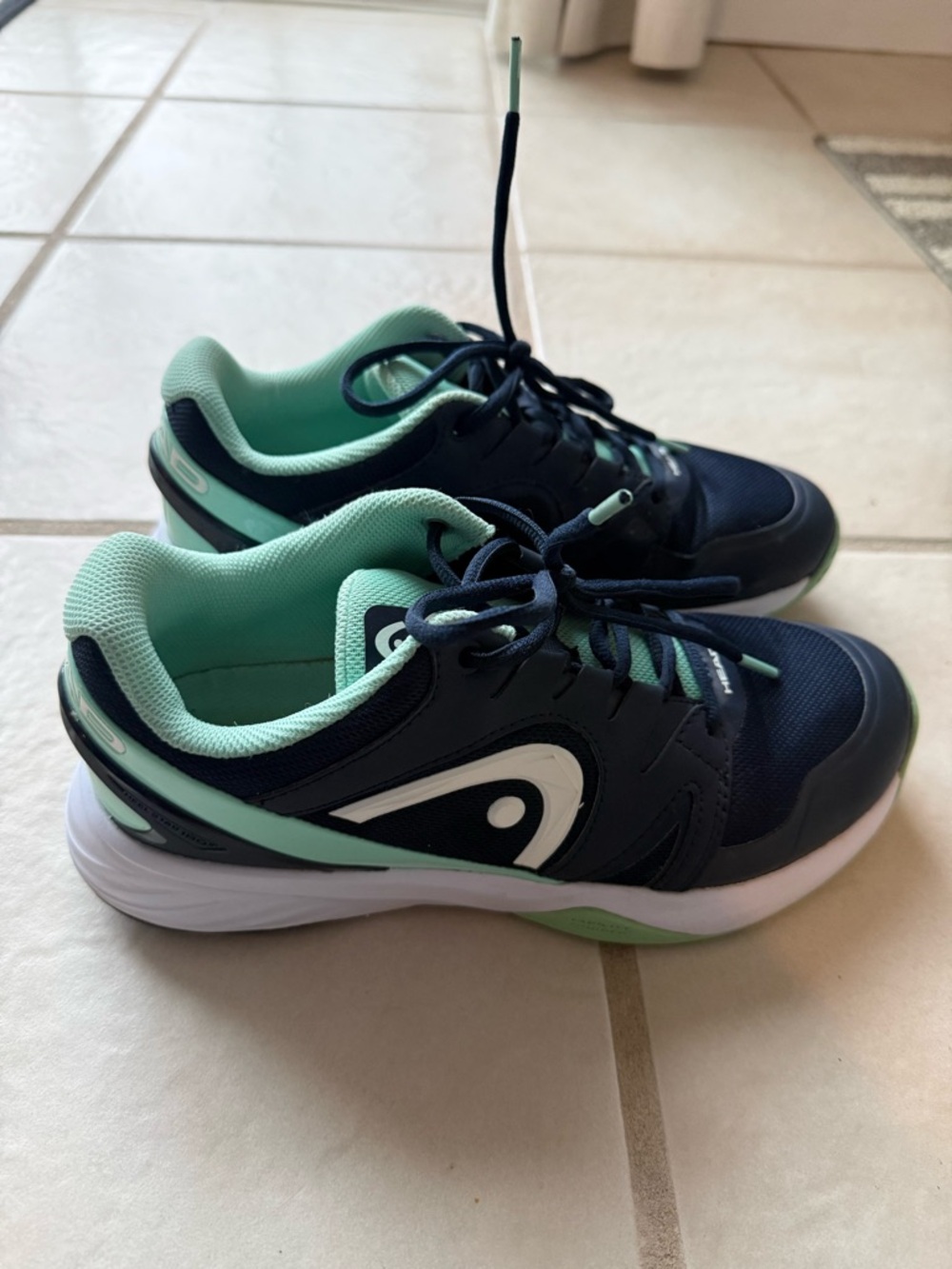 HEAD sprint team 2.0 women DBTL Athletic Tennis Sneakers. Smoke free home.